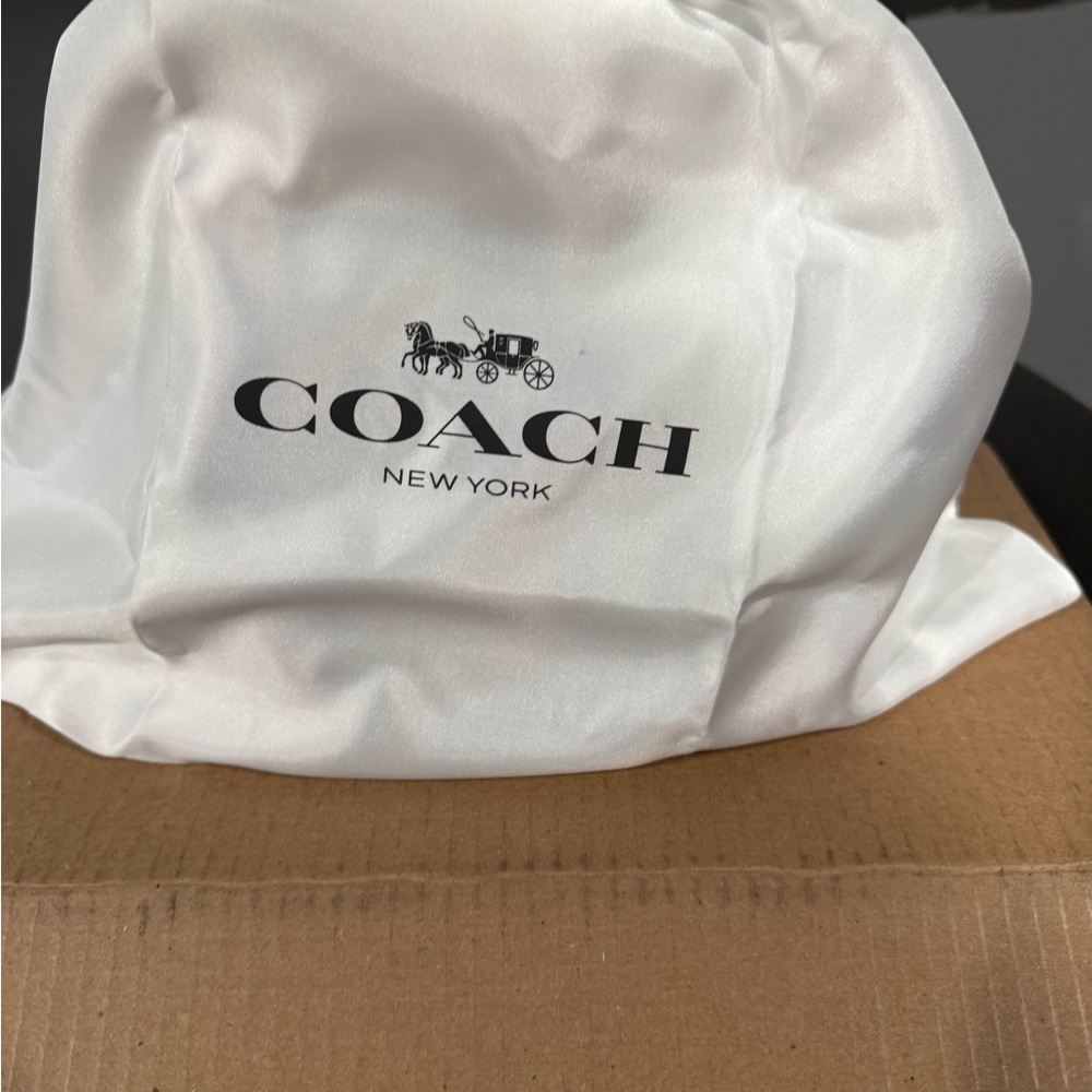 Coach Kisslock Framebag 16 - Picture 2 of 8